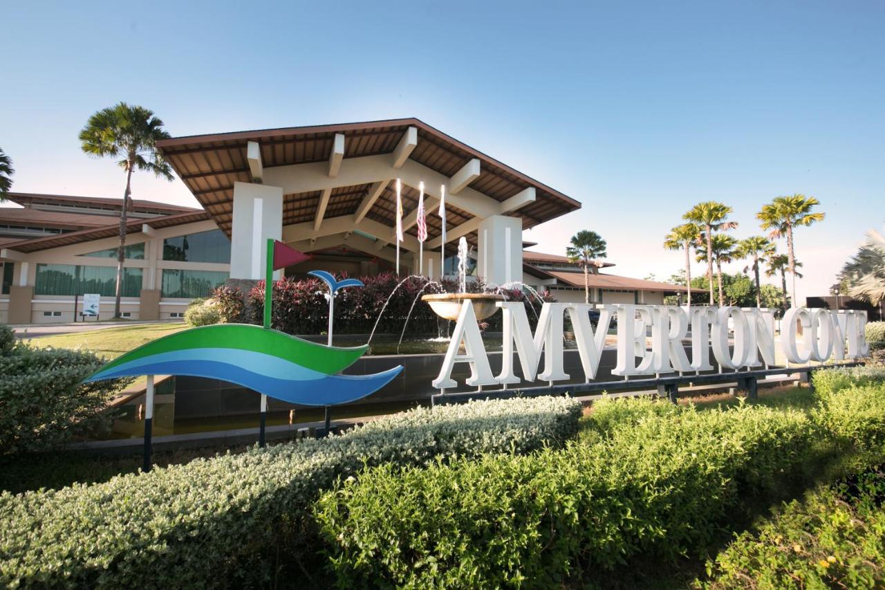 Amverton Cove Golf & Island Resort Banting  Extérieur photo