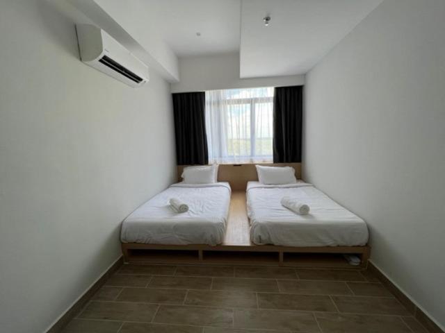 Amverton Cove Golf & Island Resort Banting  Extérieur photo